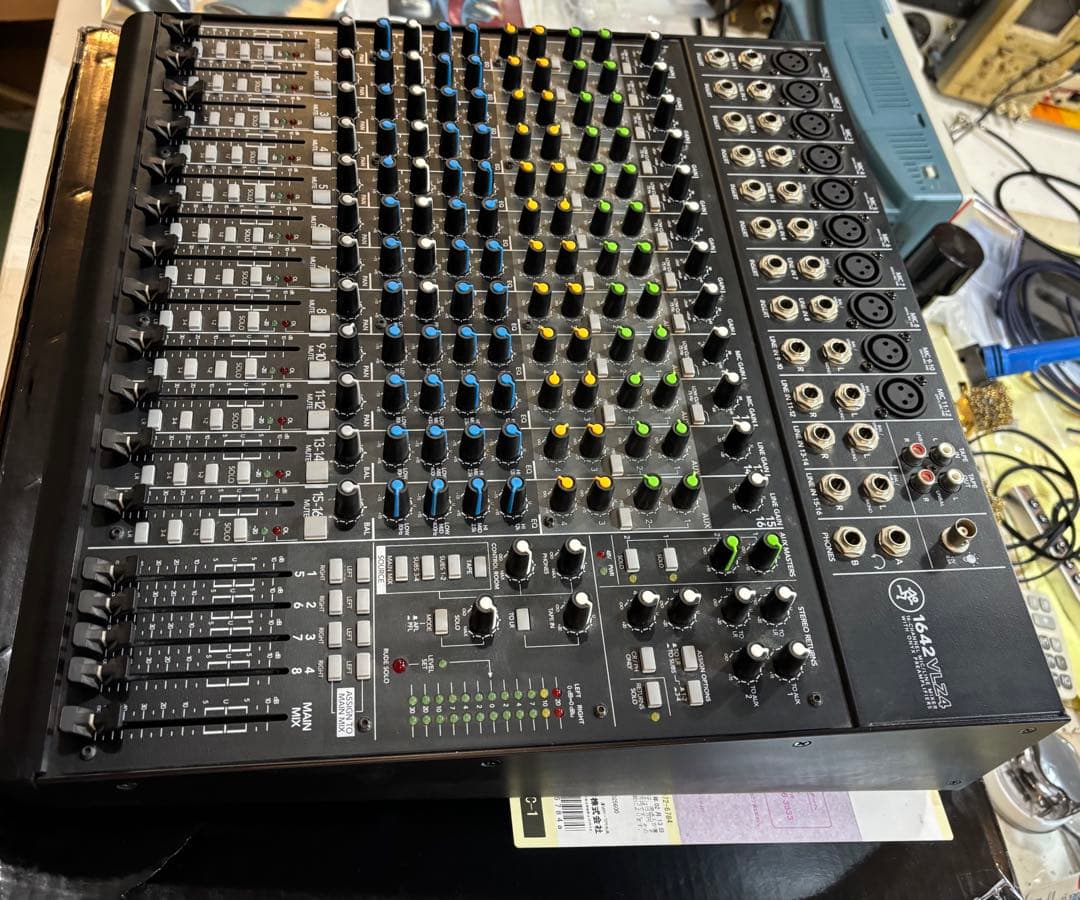 Mackie 1642 VLZ4 アナログミキサー