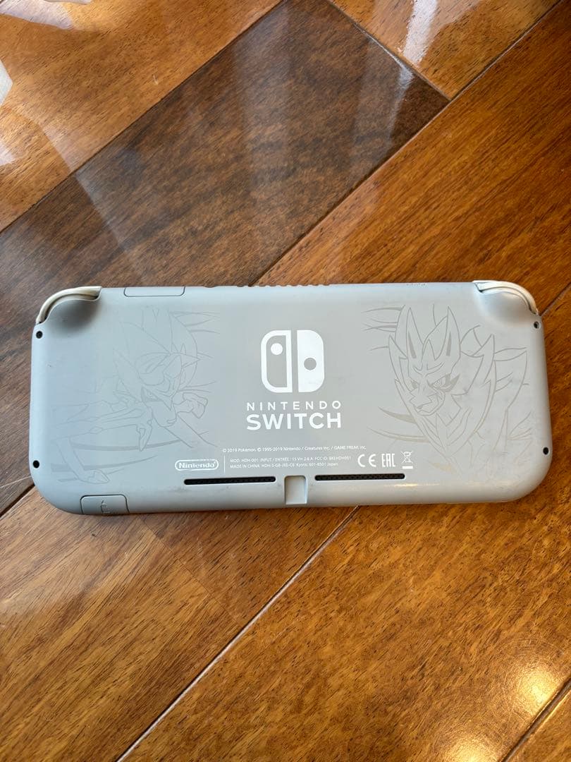 Switch Light (ザシアン・ザマゼンタ) ジャンク品