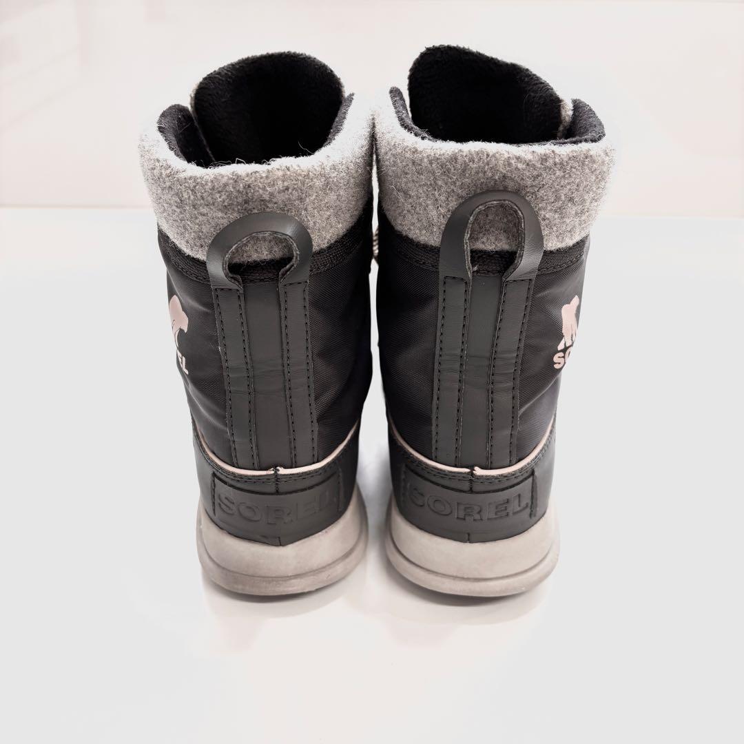 モモページ！美品！ソレル SOREL ブーツ　エクスプローラー カーニバル