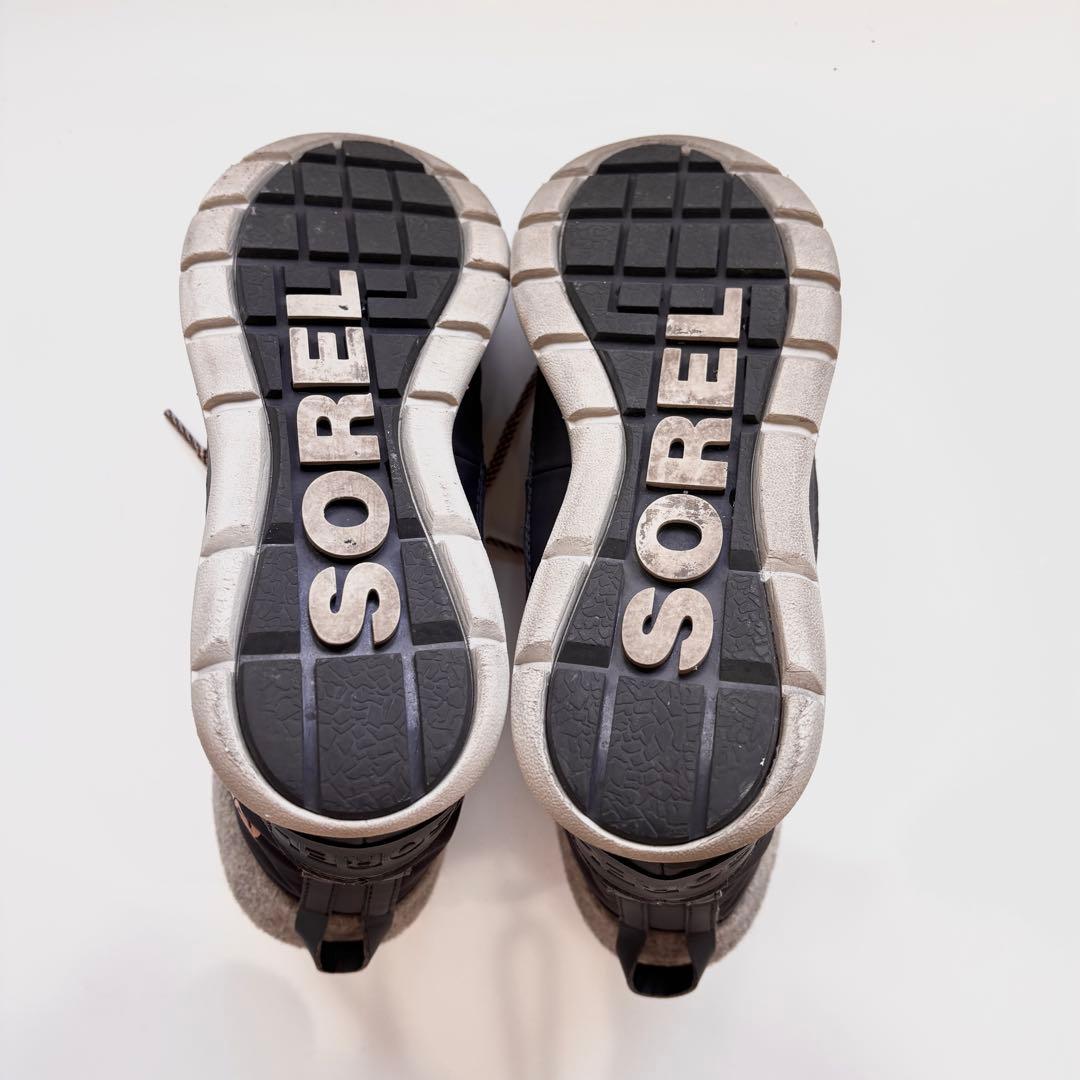 モモページ！美品！ソレル SOREL ブーツ　エクスプローラー カーニバル