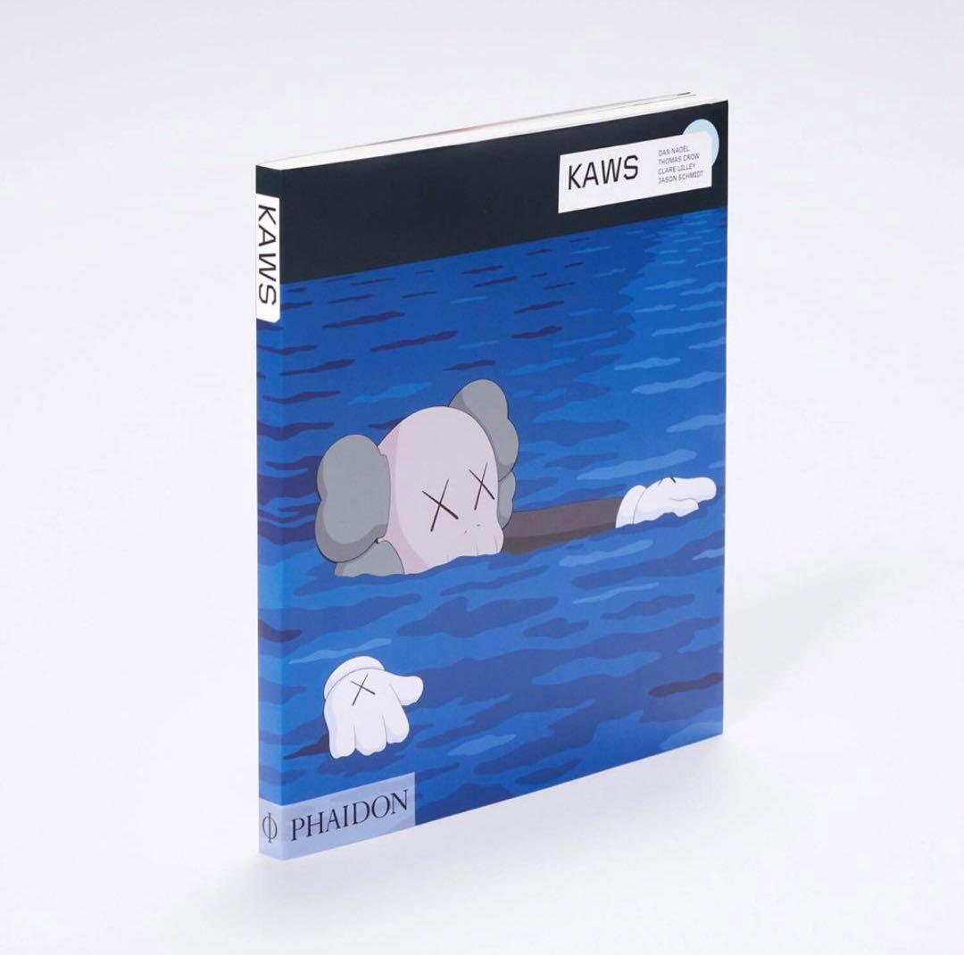 未開封 UNIQLO × KAWS  ARTBOOK ユニクロ カウズ トート付