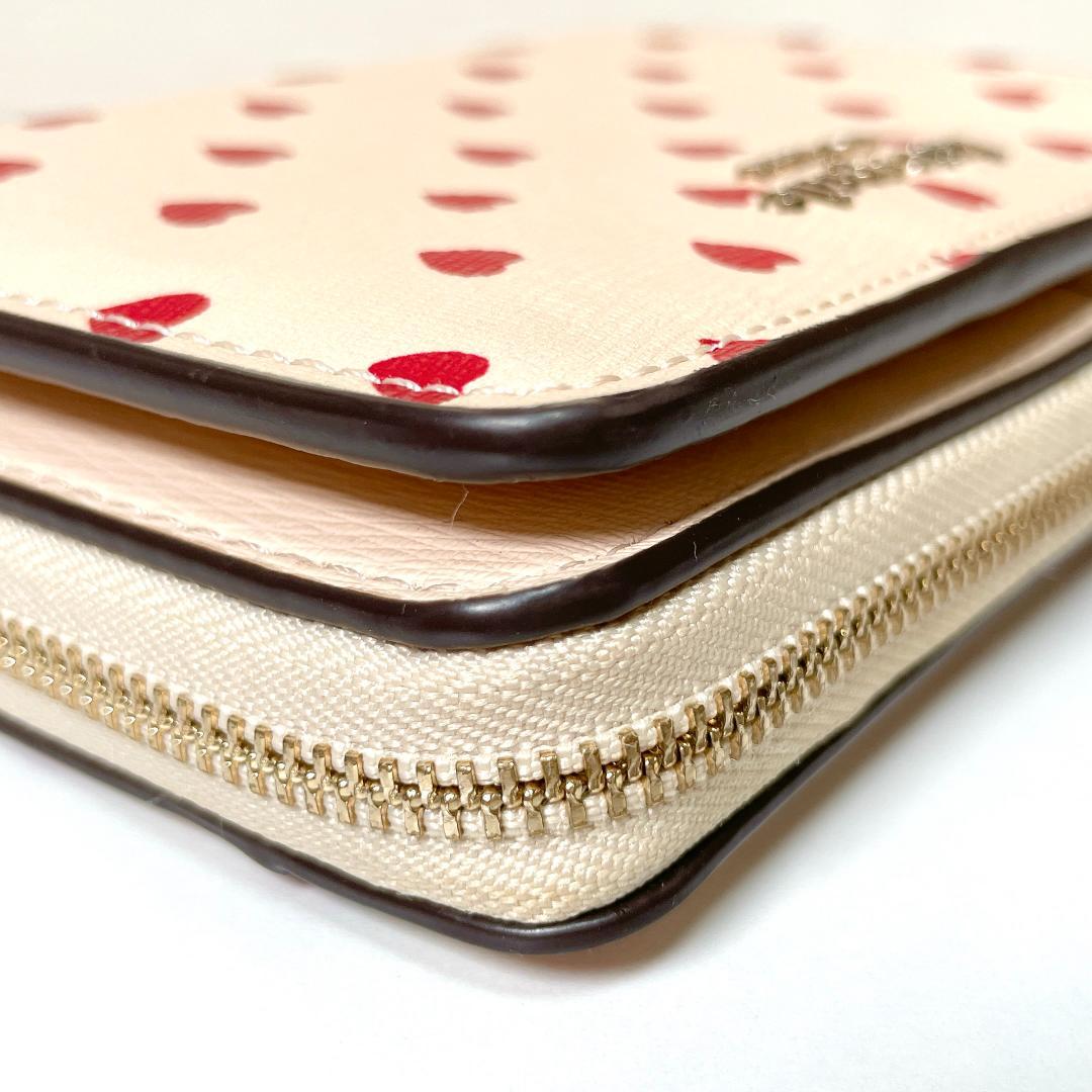 キュートなハート柄❤️kate spade スペンサー　二つ折り財布　ハート