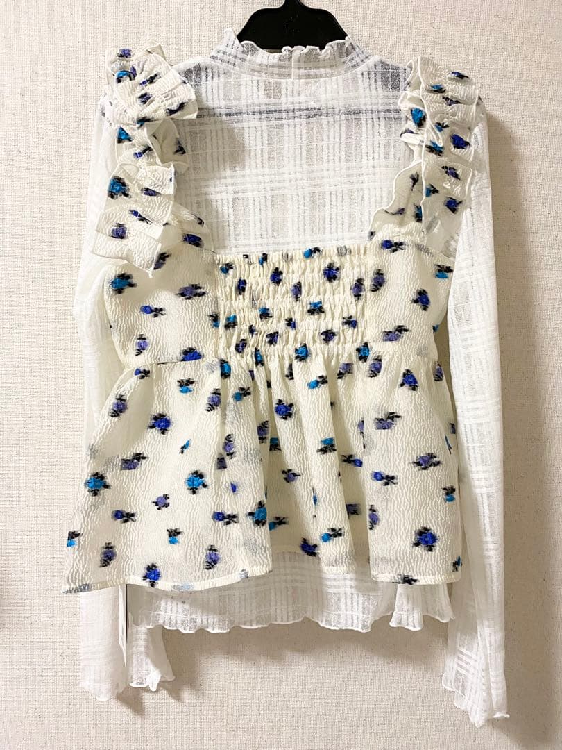 新品★今季★フリルショルダージャガードキャミソール