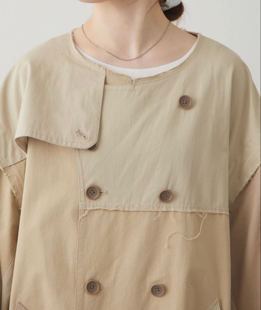 新品タグ付き【etsinta】2WAYジレロングトレンチコート