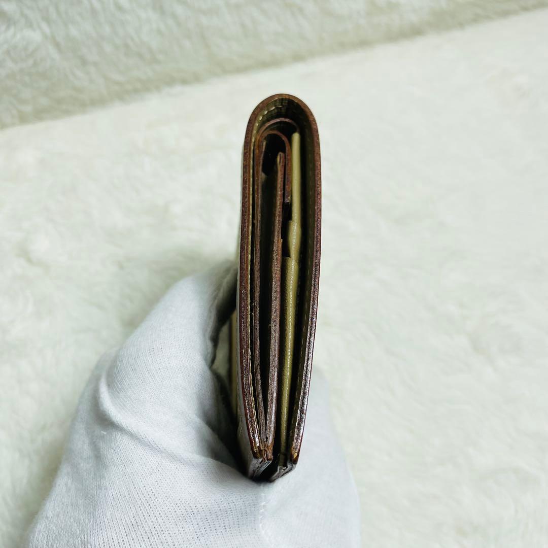 新品未使用　正規品　二つ折り財布Yves Saint Lauren箱付　希少