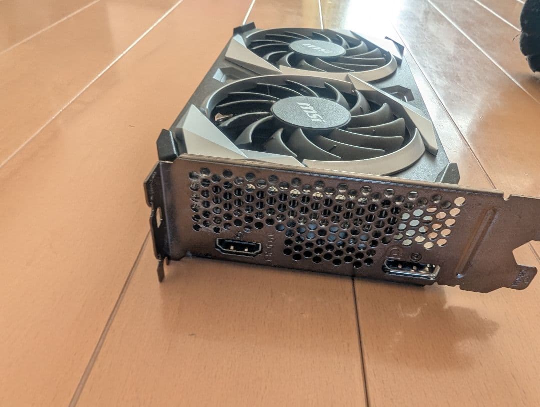 MSI RX 6500XT 4gbメモリ