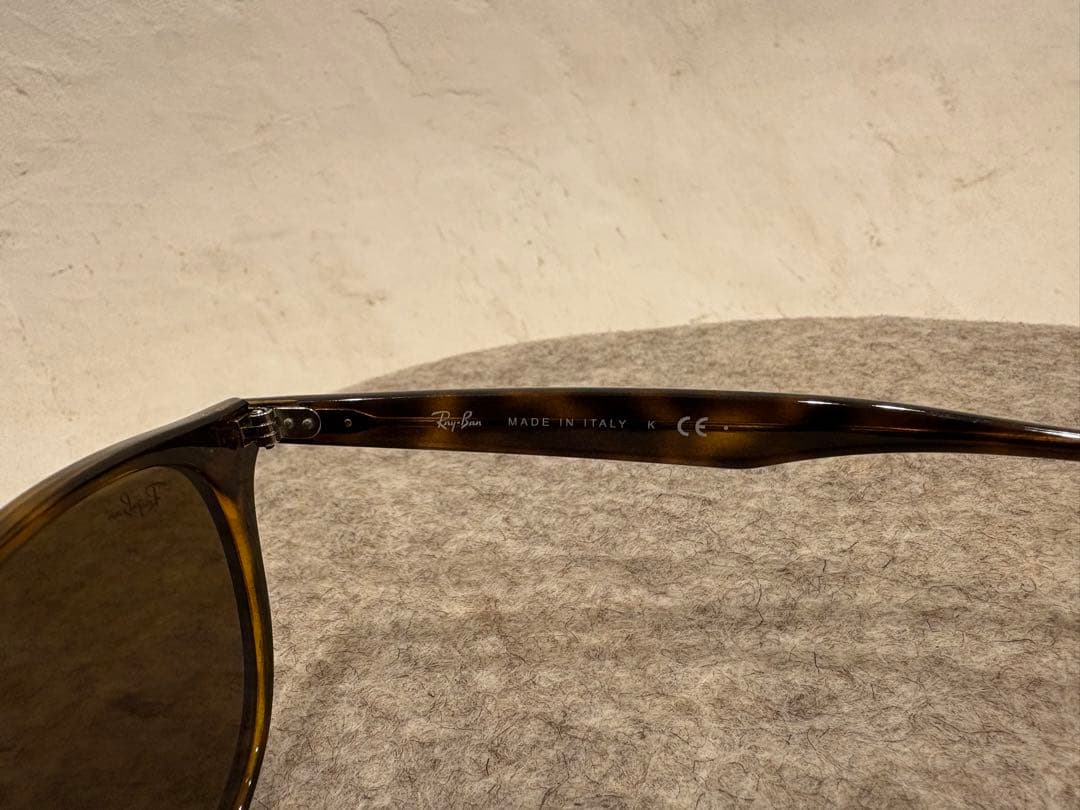 Ray Ban RB 4259-F 710/73【未使用】