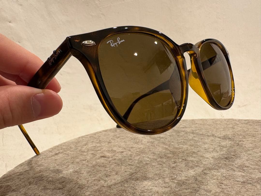 Ray Ban RB 4259-F 710/73【未使用】