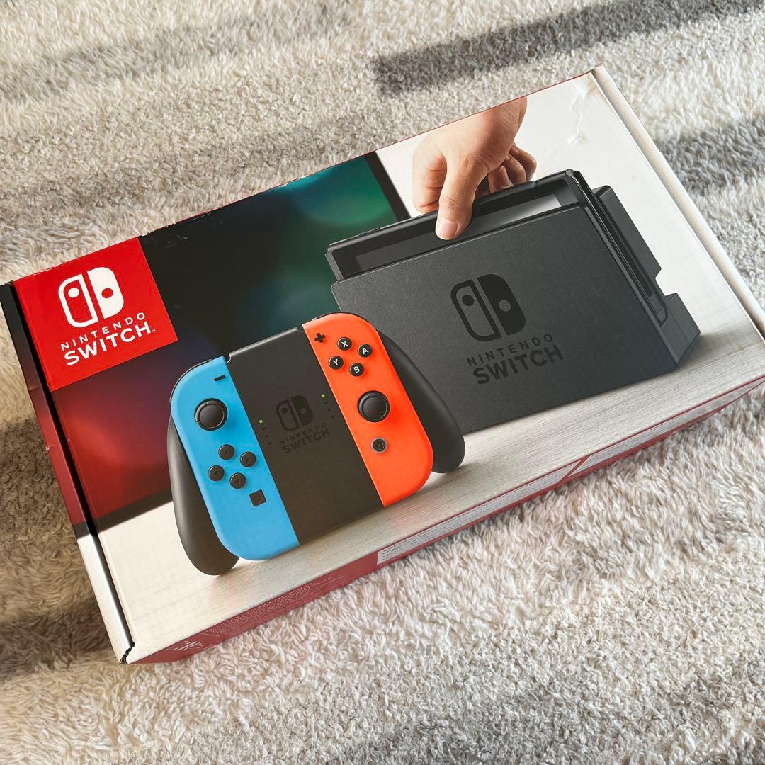 Nintendo Switch 本体（付属品すべて純正・完備）