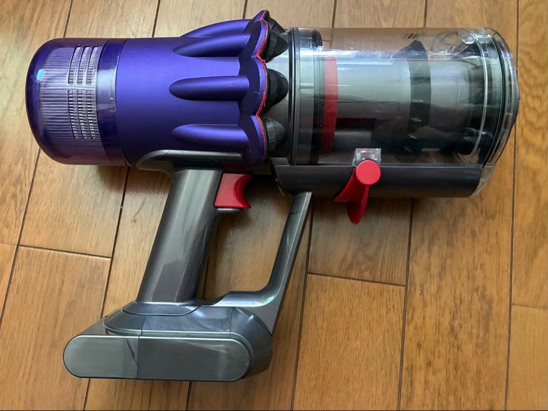 ダイソン　コードレス掃除機　SV18　①　2022年製　稼働時間：43分22秒