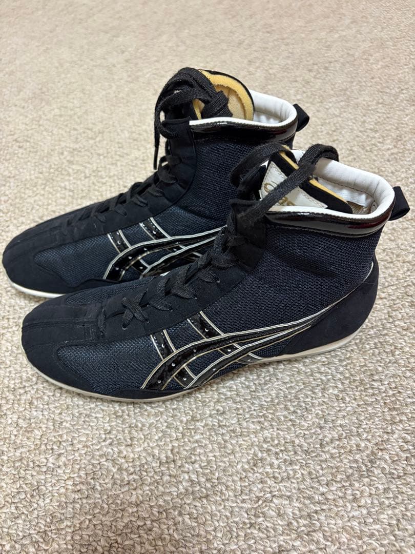 asics ボクシングシューズ 黒 ハイカット