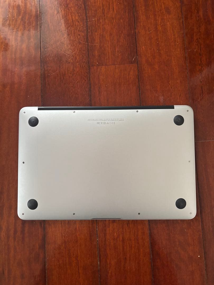 ジャンク MacBook Air 11インチ 2015 A1465 起動不可