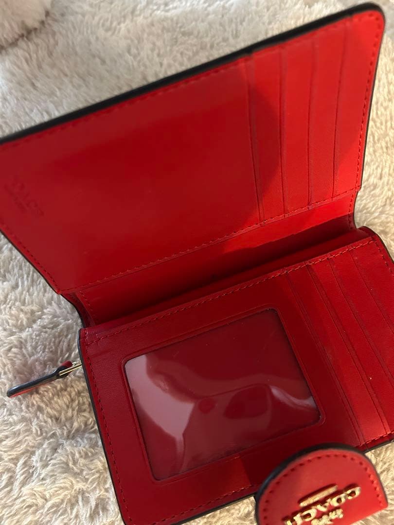 コーチ　coach 二つ折り財布　りんご　林檎