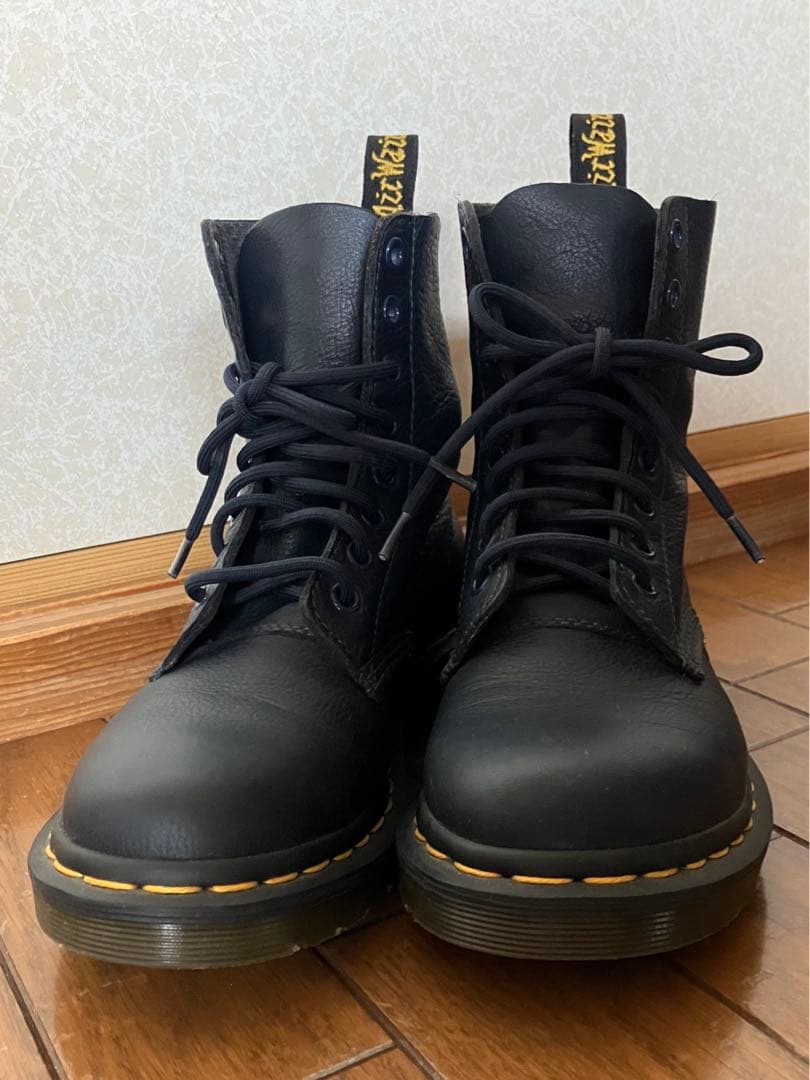 Dr. Martens ドクターマーチンブーツ　　送料無料