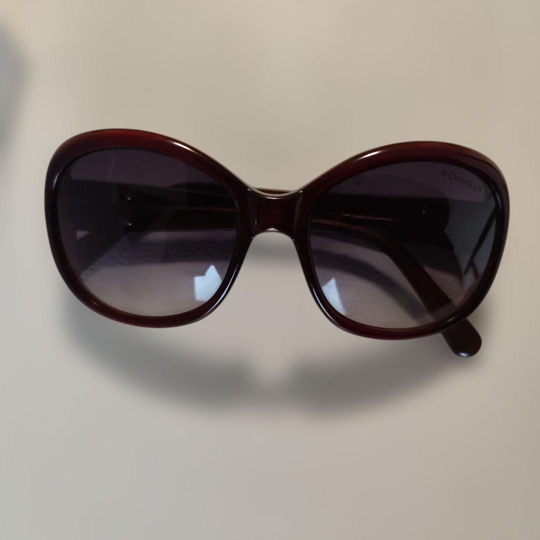 CHANEL ダークレッド サングラス