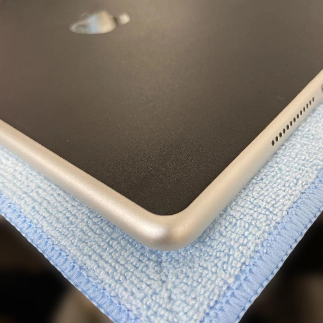 Apple iPad (第5世代) 32GB シルバー