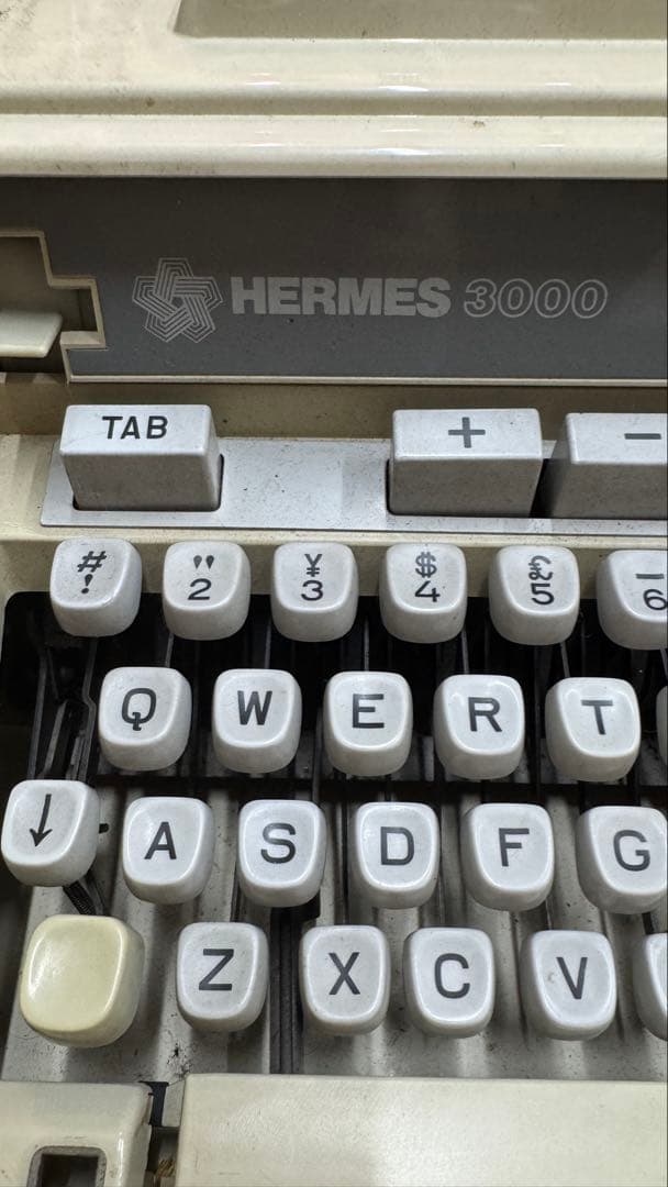 【最終10/31までの販売】タイプライター HERMES 3000 動作確認済
