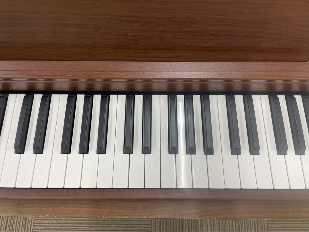 電子ピアノ88鍵盤　給電タイプ　木目調ボディ　マホガニー