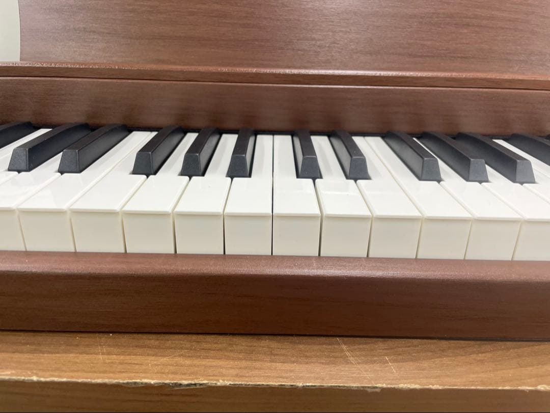 電子ピアノ88鍵盤　給電タイプ　木目調ボディ　マホガニー