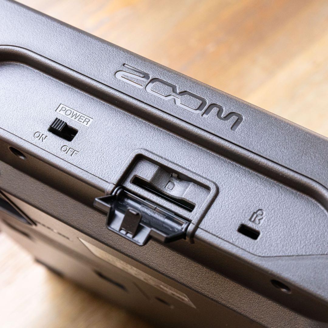 【美品②】ZOOM LiveTrak L-8 8chミキサー/レコーダー