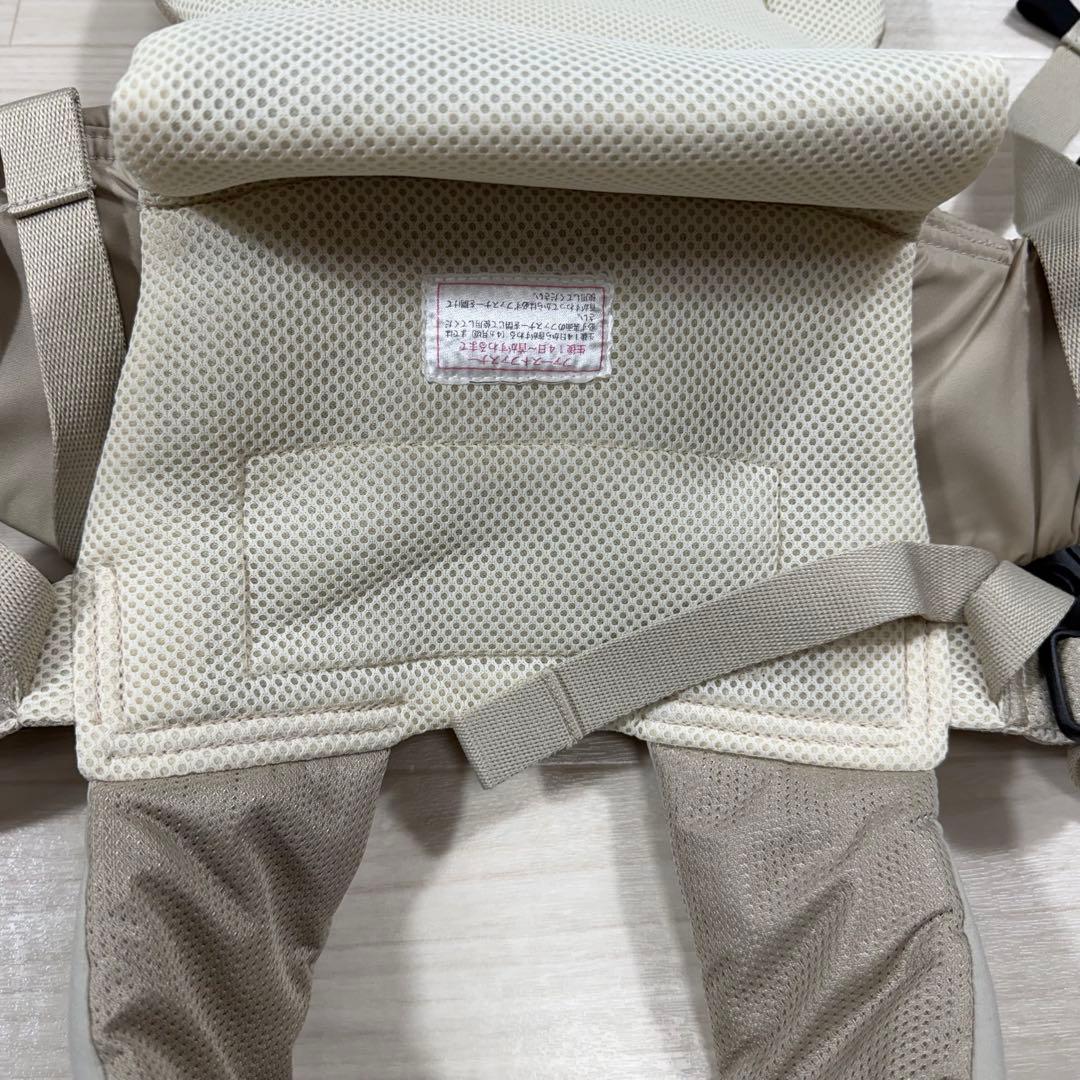 極美品 アンジェレッテ 抱っこ紐 ベビーキャリアオン ベージュ