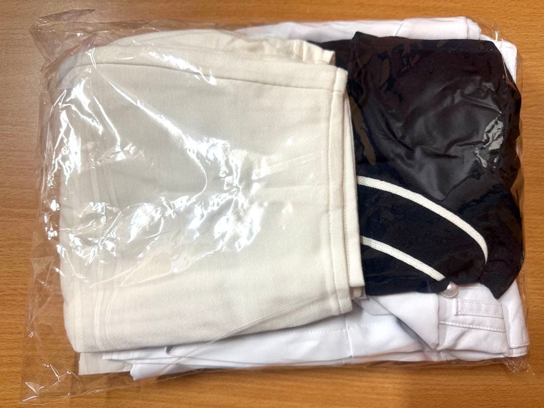 八掛うみ　直筆サイン入り衣装