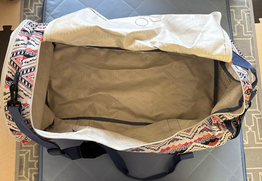 DAKINE ダカイン　折りたたみ大容量ボストンバッグ７４L軽量