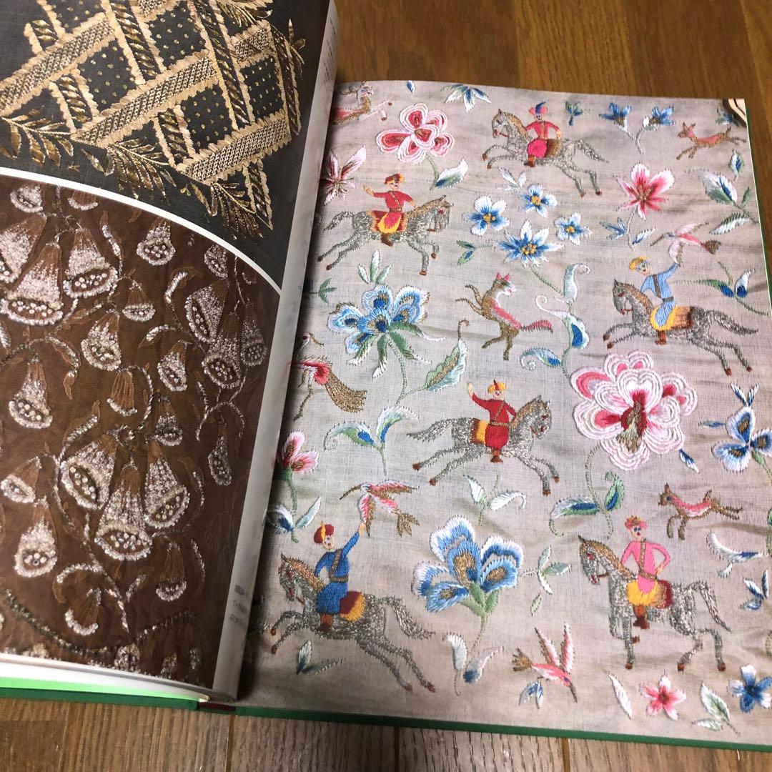 大型本 フランスの衣装と刺繍 絶版 画集 アート 服飾