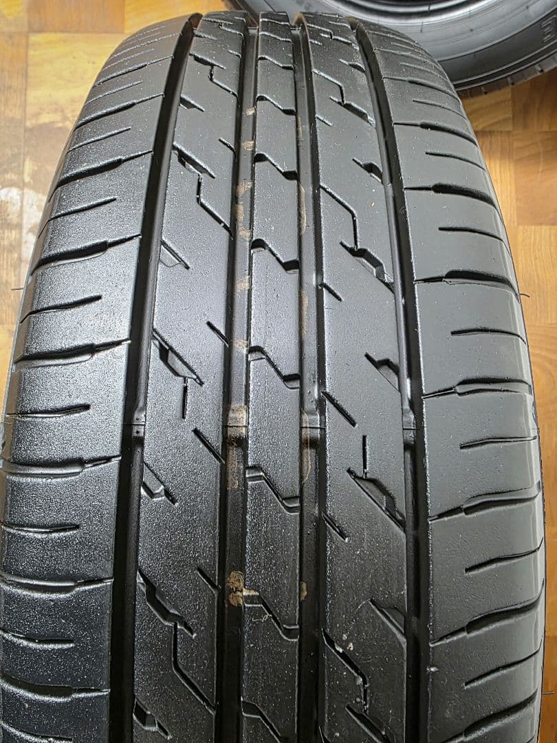 195/65R15 夏タイヤ 年式特価品 深溝