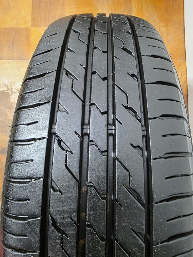 195/65R15 夏タイヤ 年式特価品 深溝