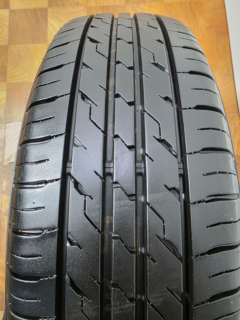 195/65R15 夏タイヤ 年式特価品 深溝