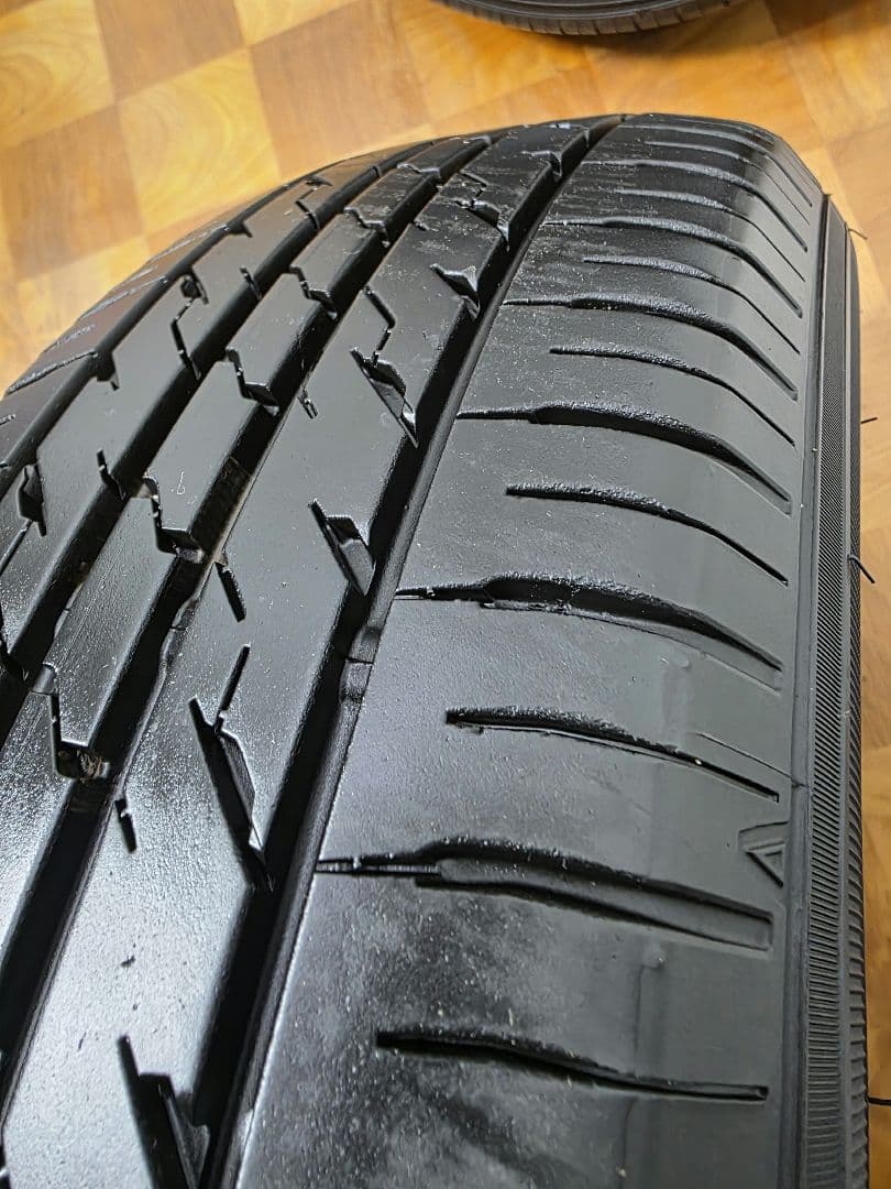 195/65R15 夏タイヤ 年式特価品 深溝