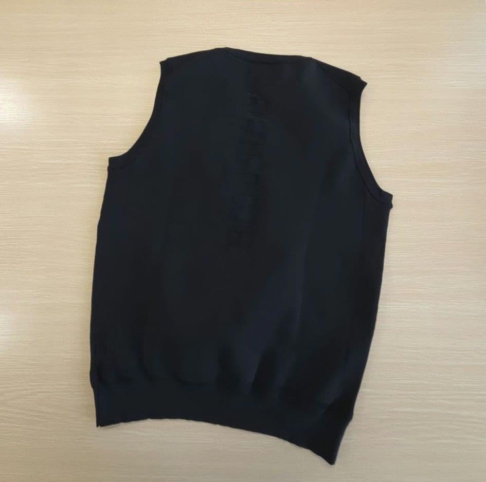 57. メル72359 boss KN専用 V NECK KNIT VEST