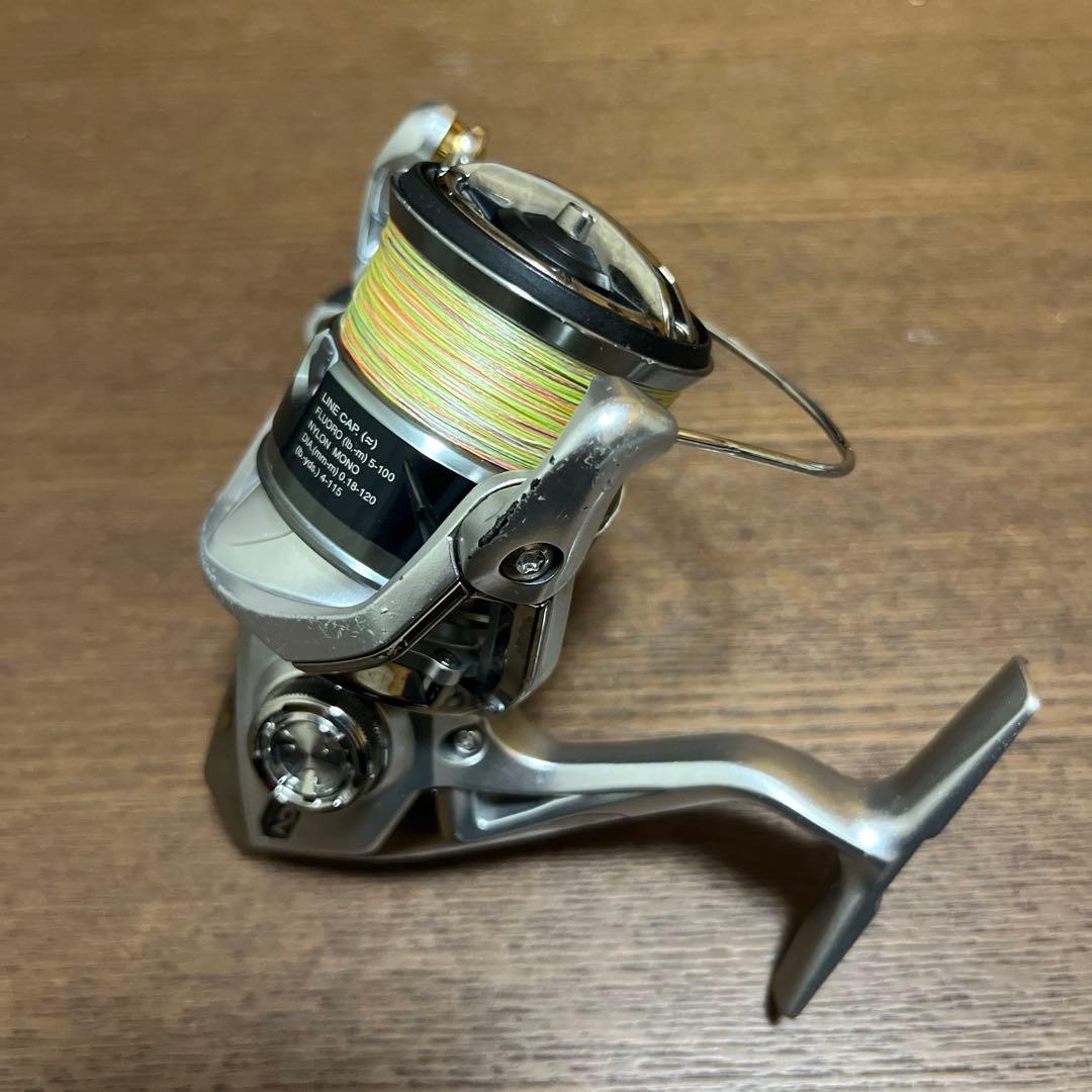 SHIMANO STRADIC 2500S スピニングリール