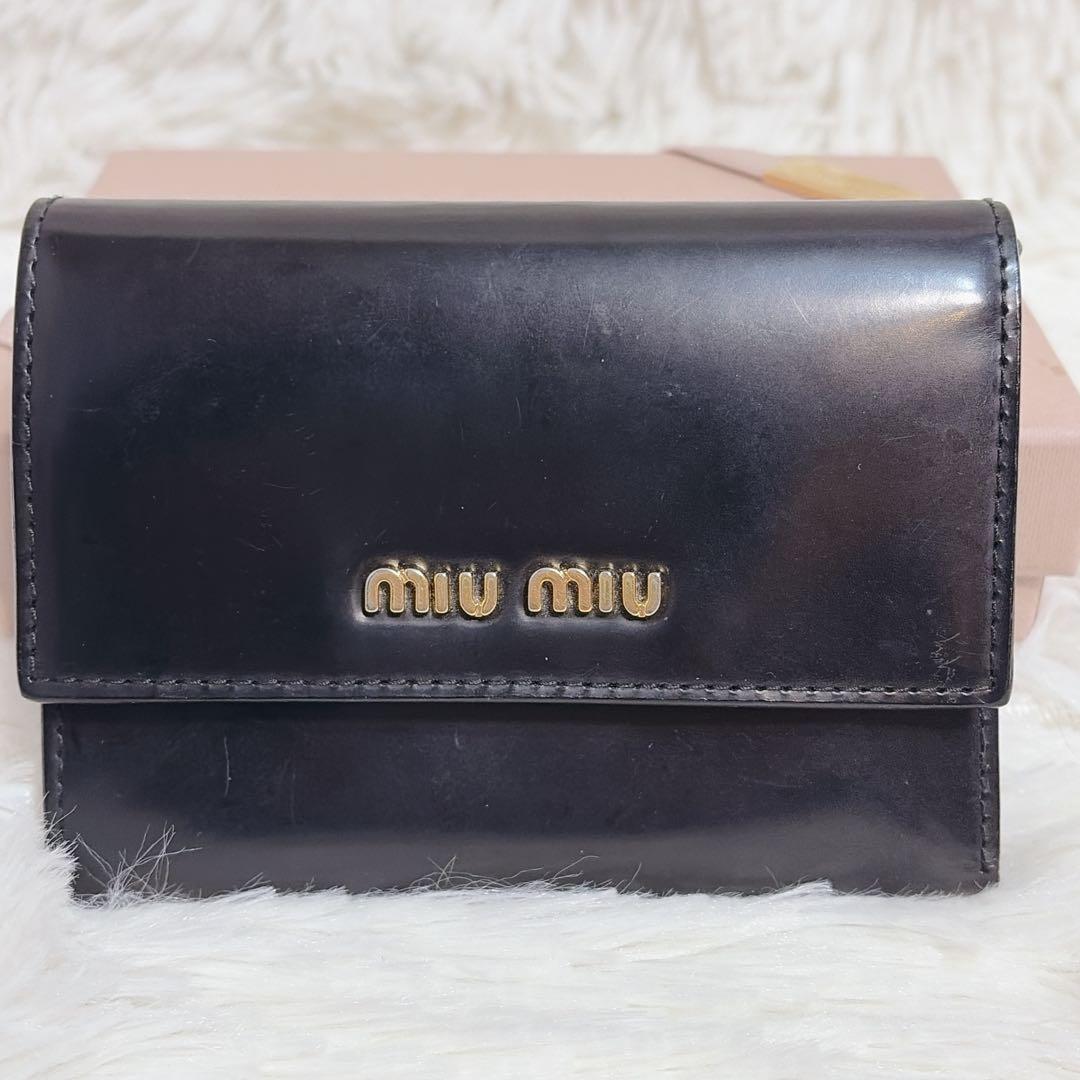 MIU MIU 黒 三つ折り財布　箱付