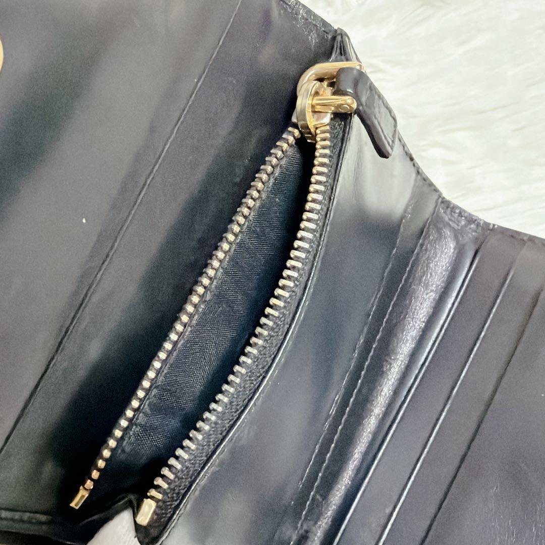 MIU MIU 黒 三つ折り財布　箱付