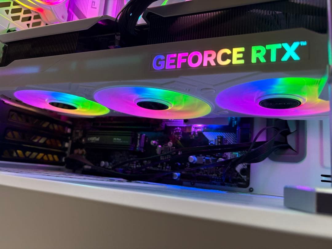 GK-RTX4070Ti-E12GB/WHITE/TP2 品薄モデル　グラボ
