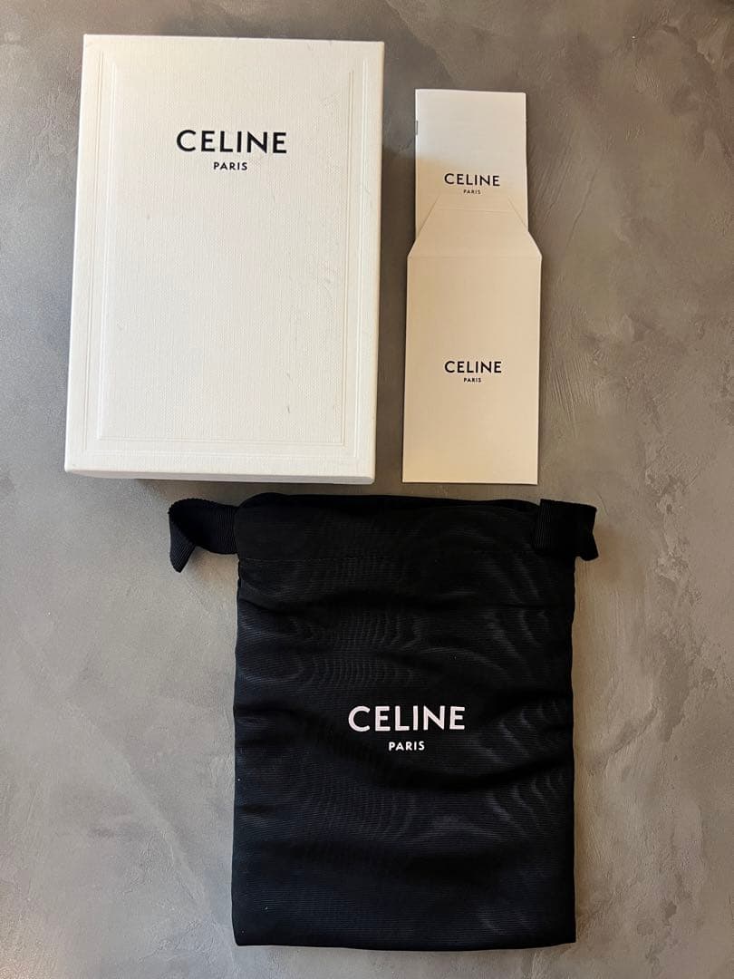 CELINE 三つ折り財布
