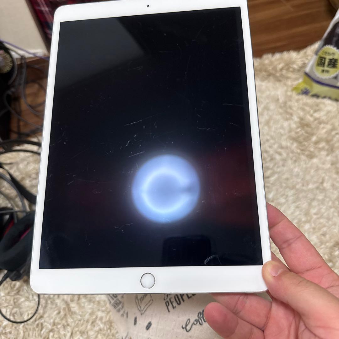 レ*ク様 Apple iPadPro10.5インチ シルバー A1709 64G