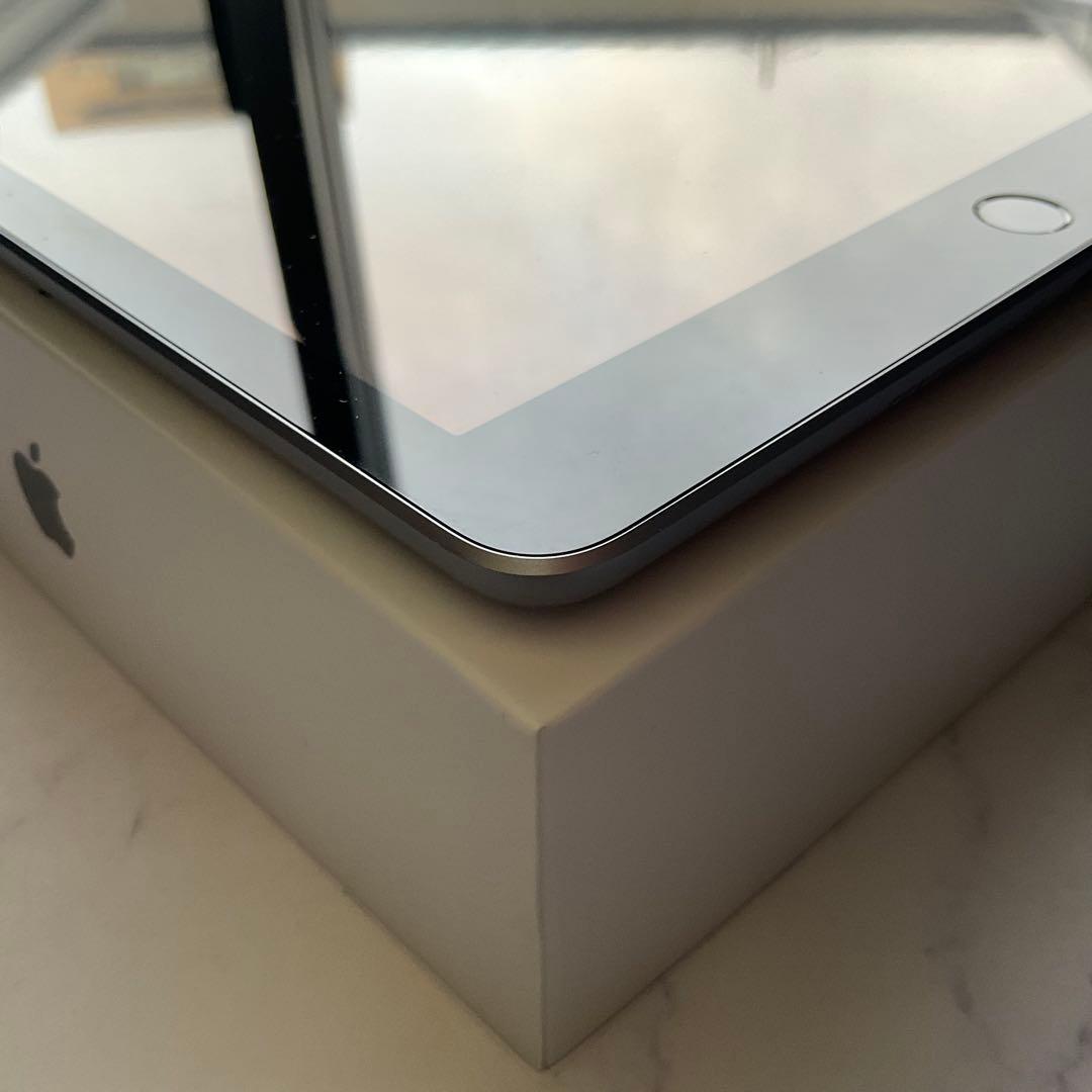 【極美品】Apple iPad 第6世代 Wi-Fi 128GB