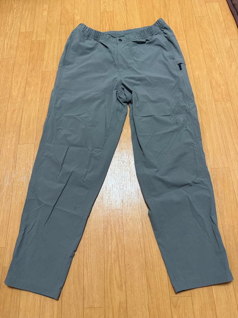 The North Face マウンテンカラーパンツ