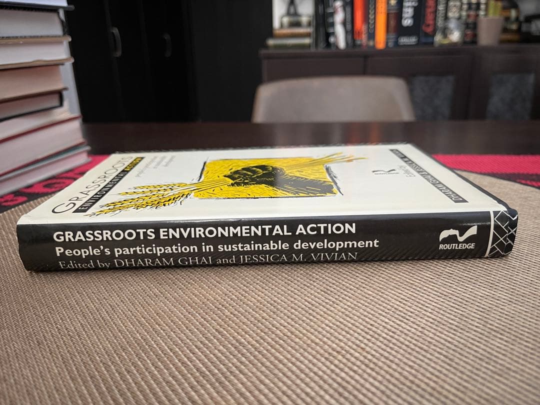 洋書 Grassroots Environmental Action
