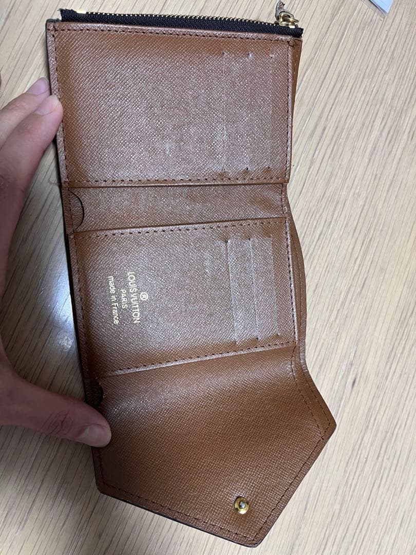 Louis Vuitton ブラウン三つ折り財布
