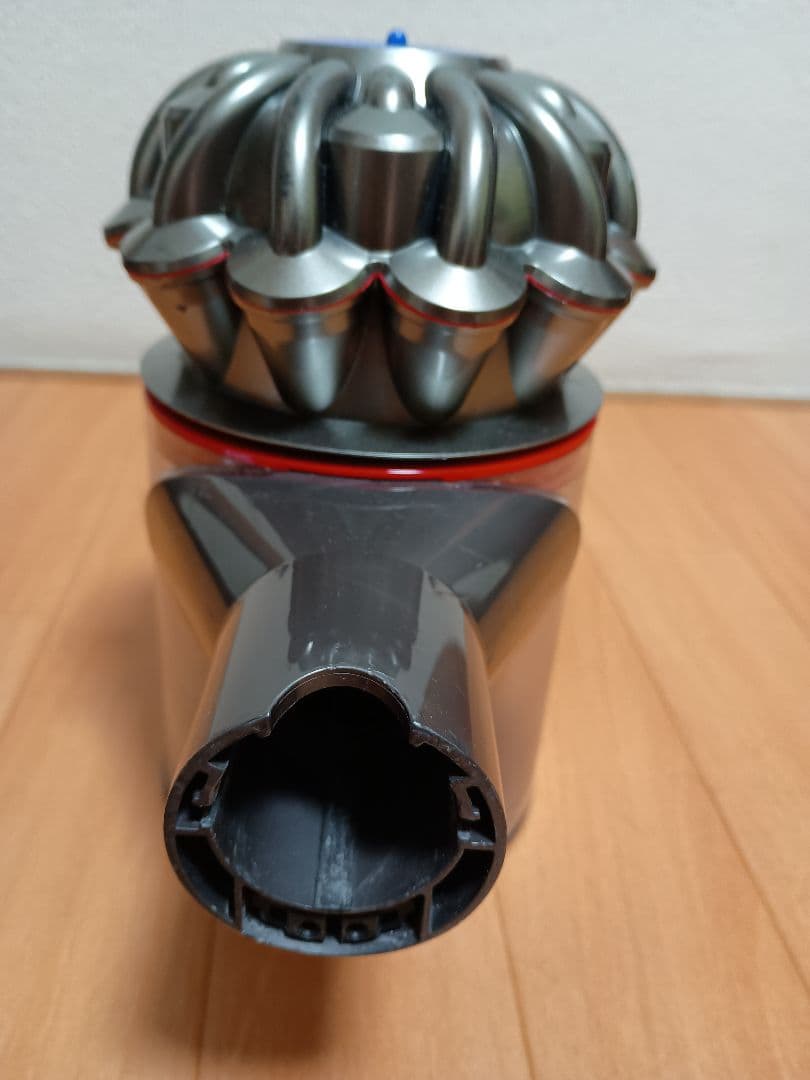 Dyson ダイソン ハンディクリーナー V7 SV11 分解洗浄品 　6
