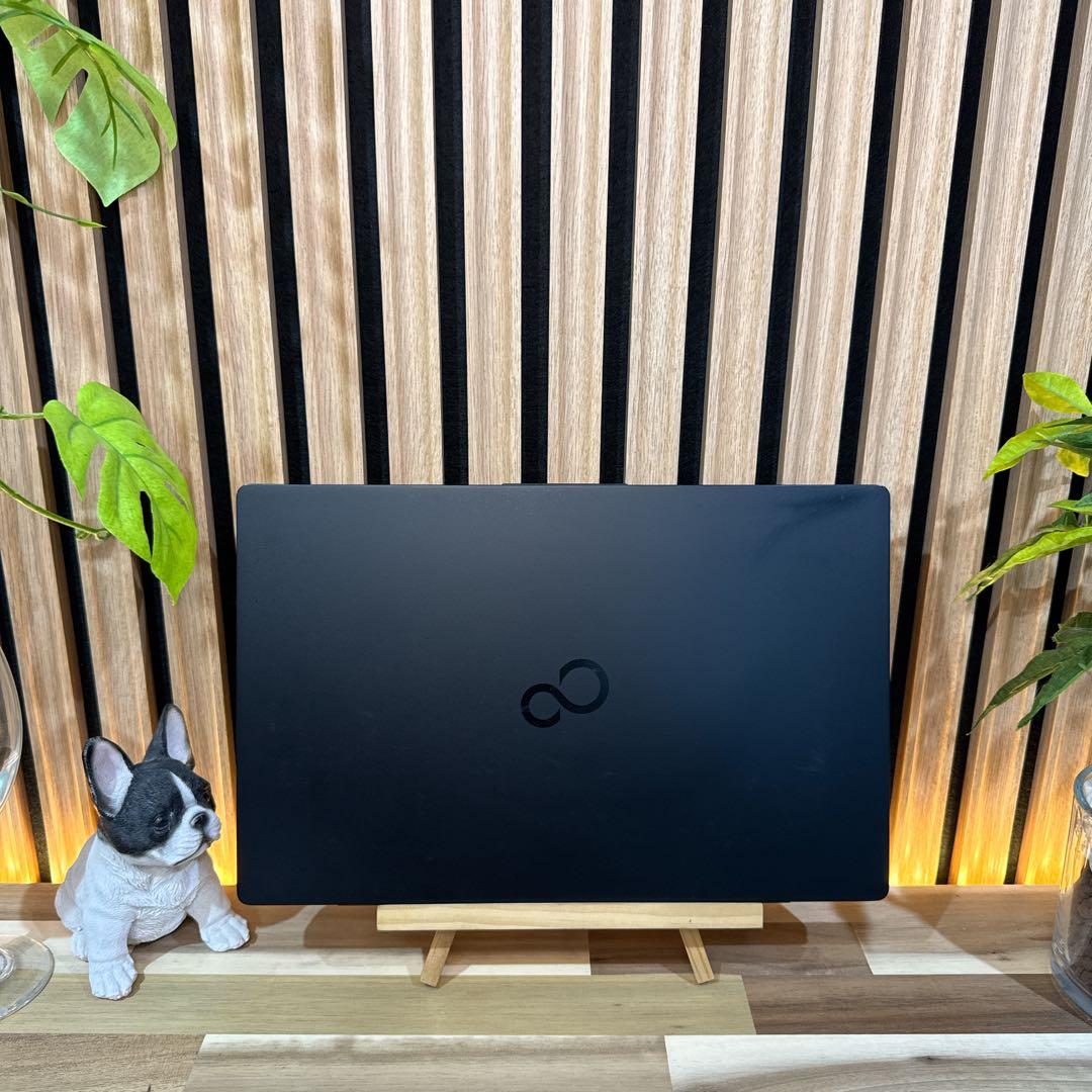 美品‼️LIFEBOOK U9311☘最高峰i7第11世代☘FHD☘ノートパソコン