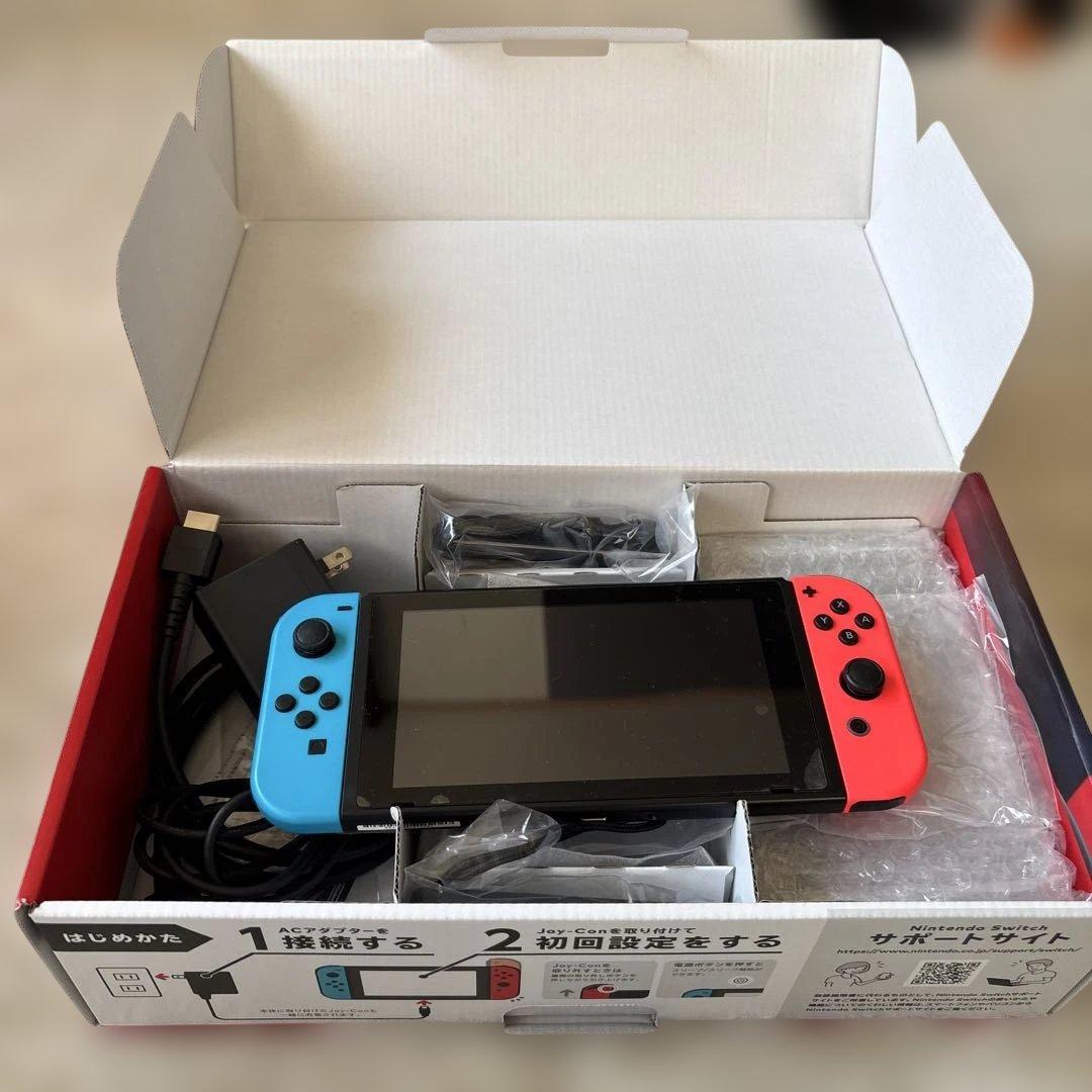 Nintendo Switch 本体 青・赤 (付属品あり）