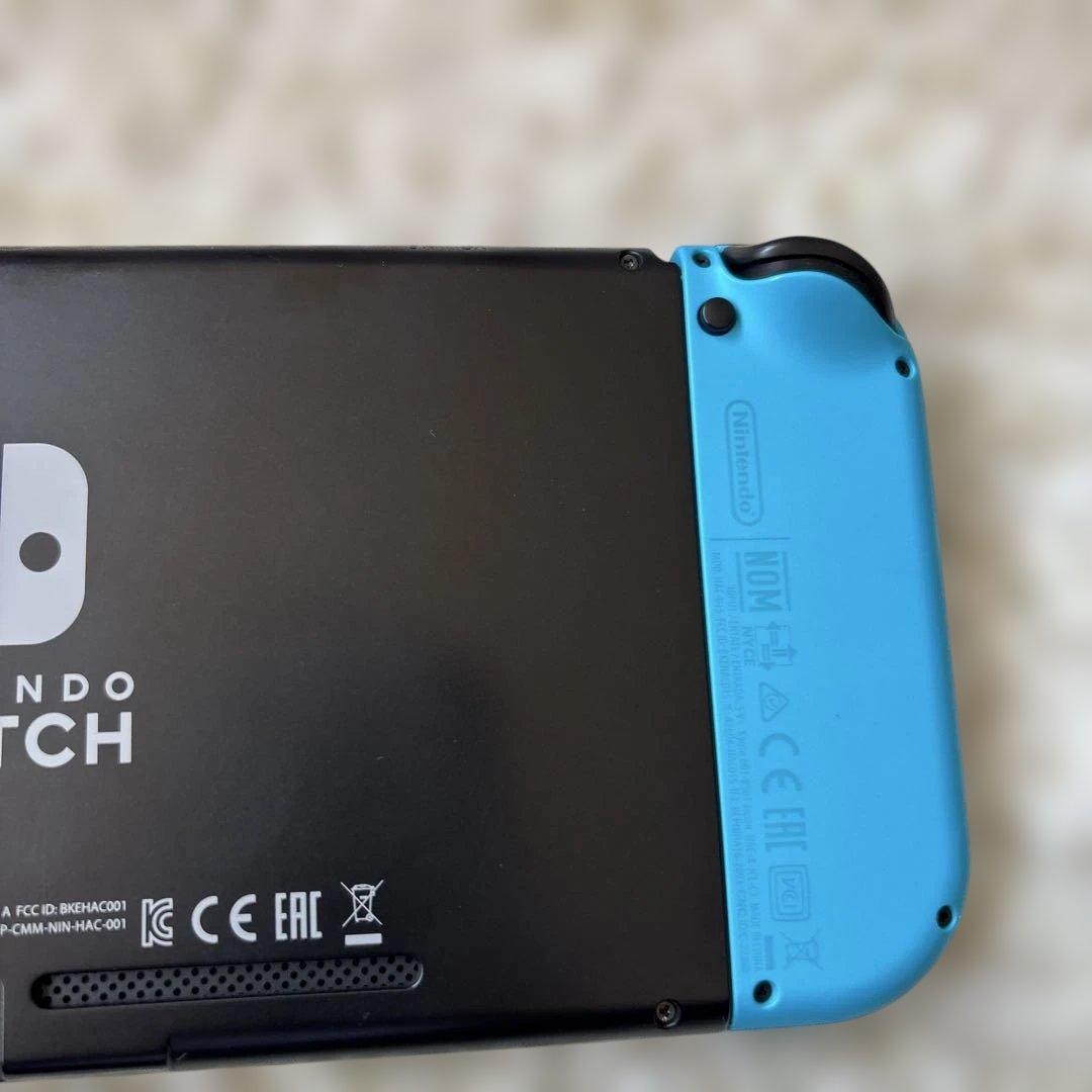 Nintendo Switch 本体 青・赤 (付属品あり）