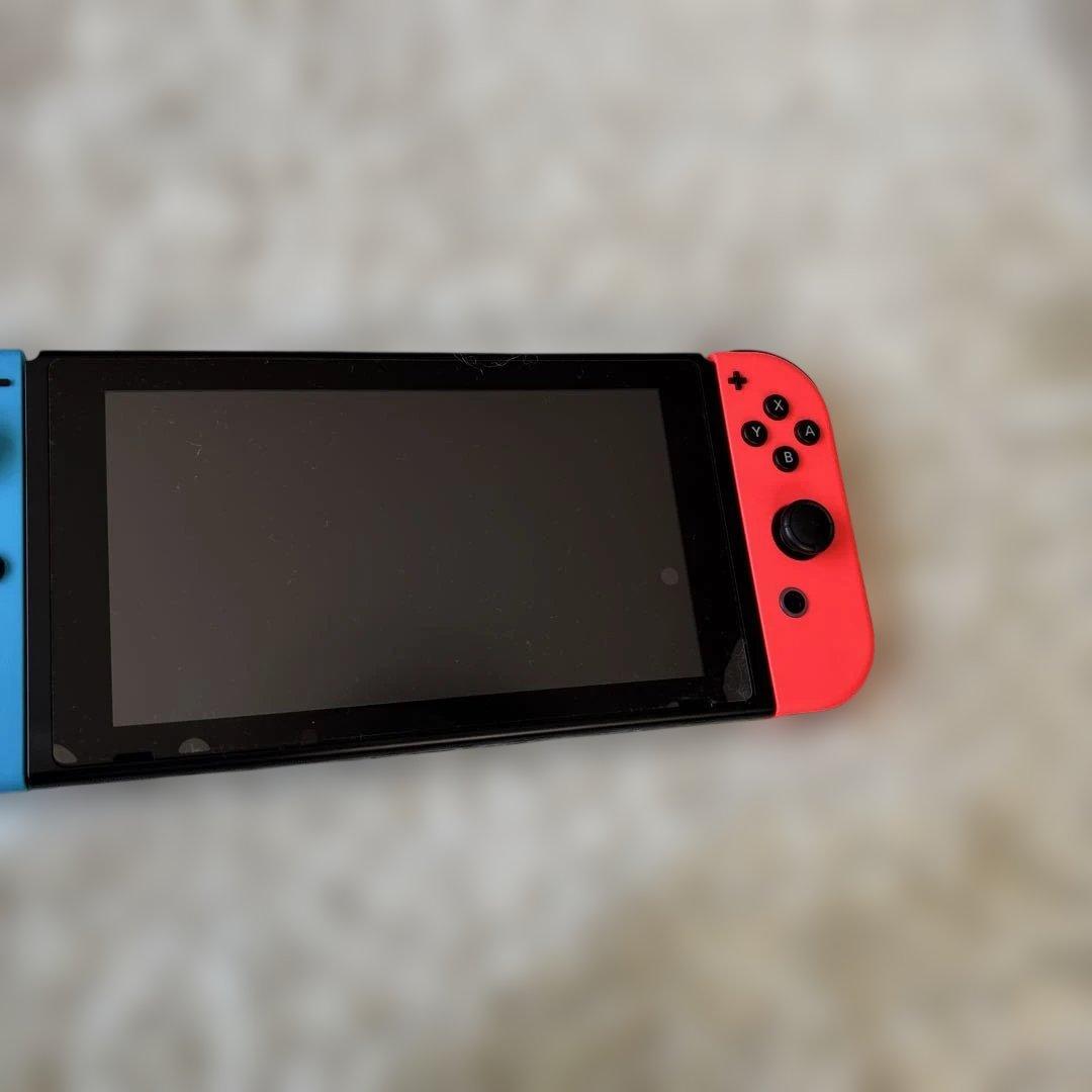 Nintendo Switch 本体 青・赤 (付属品あり）
