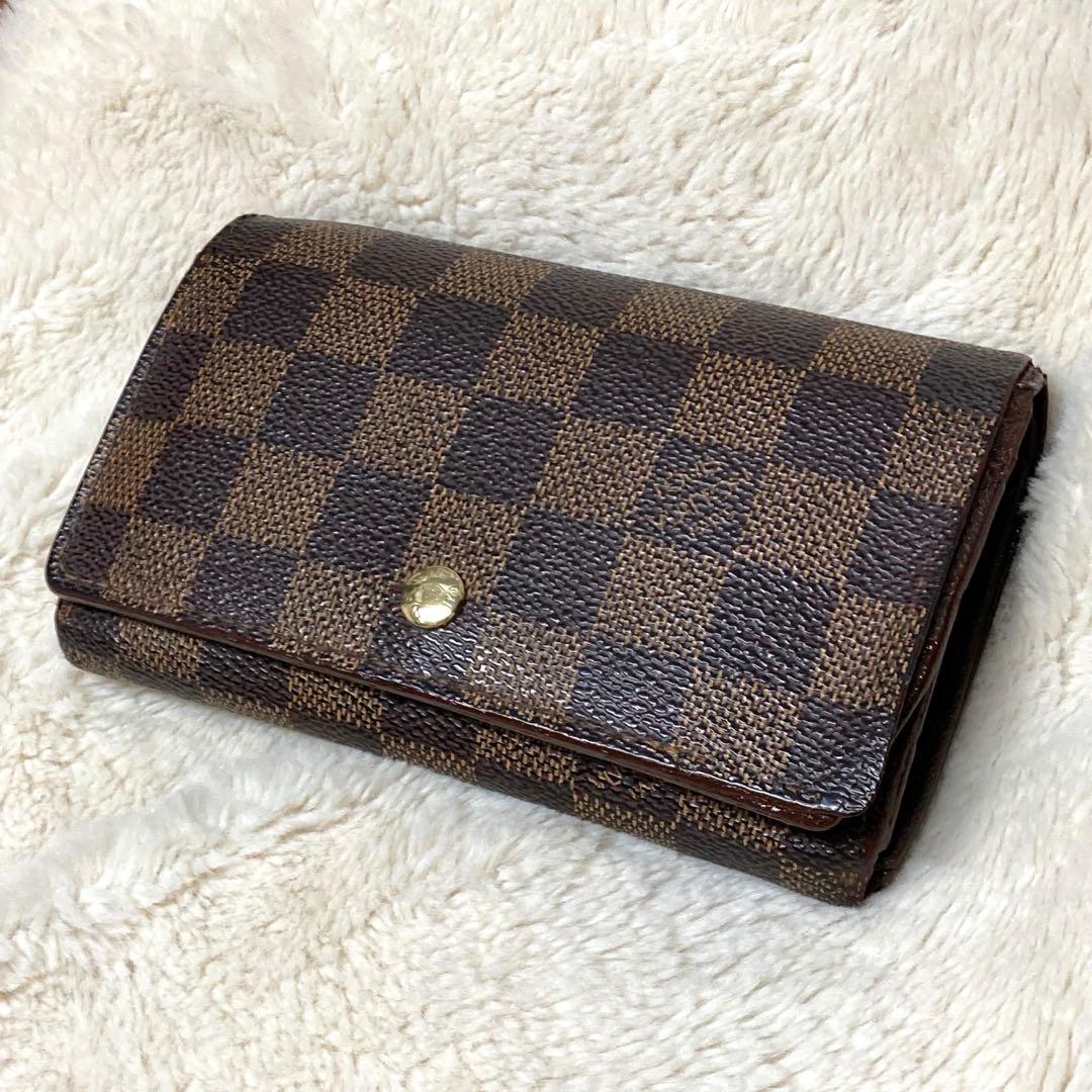 と*と様 ルイヴィトン 二つ折財布 ポルトモネビエ トレゾール ダミエエベヌ N