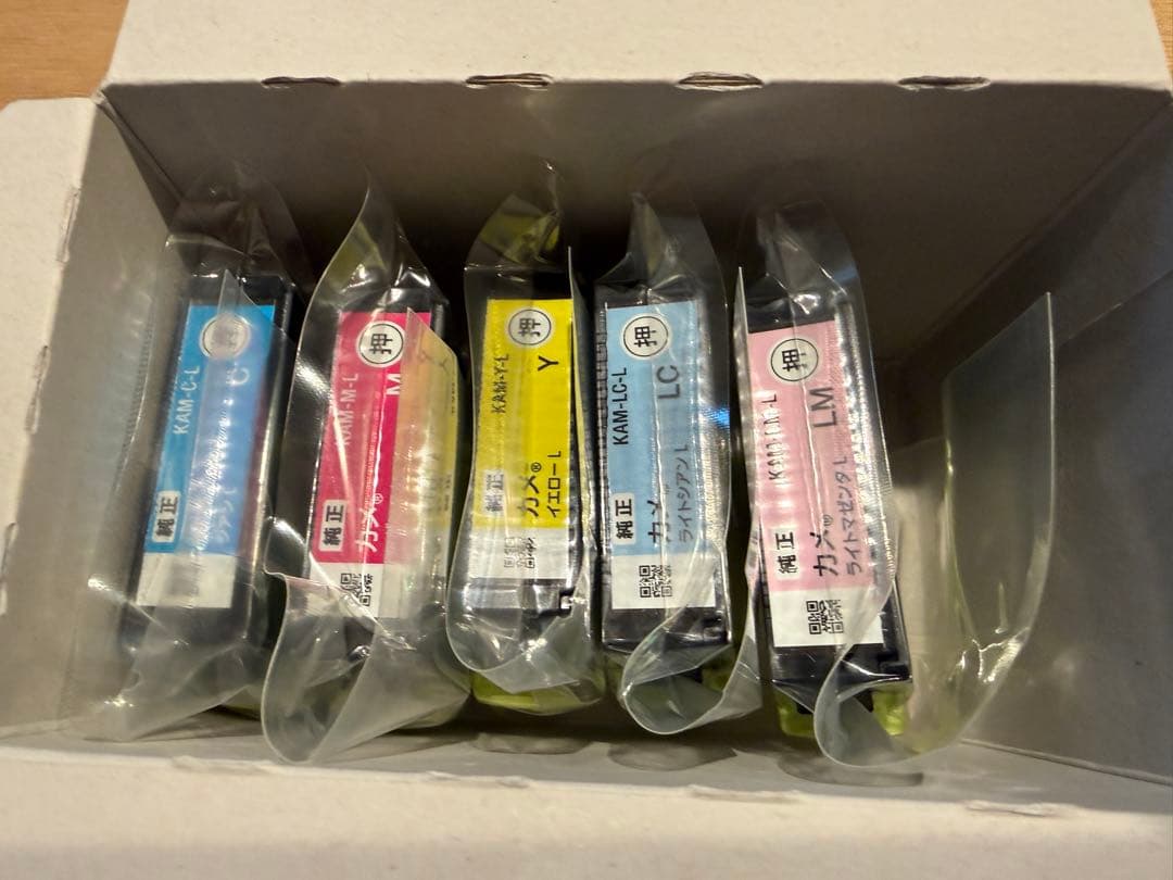 ep-882aw エプソンプリンターと純正インク　カメ